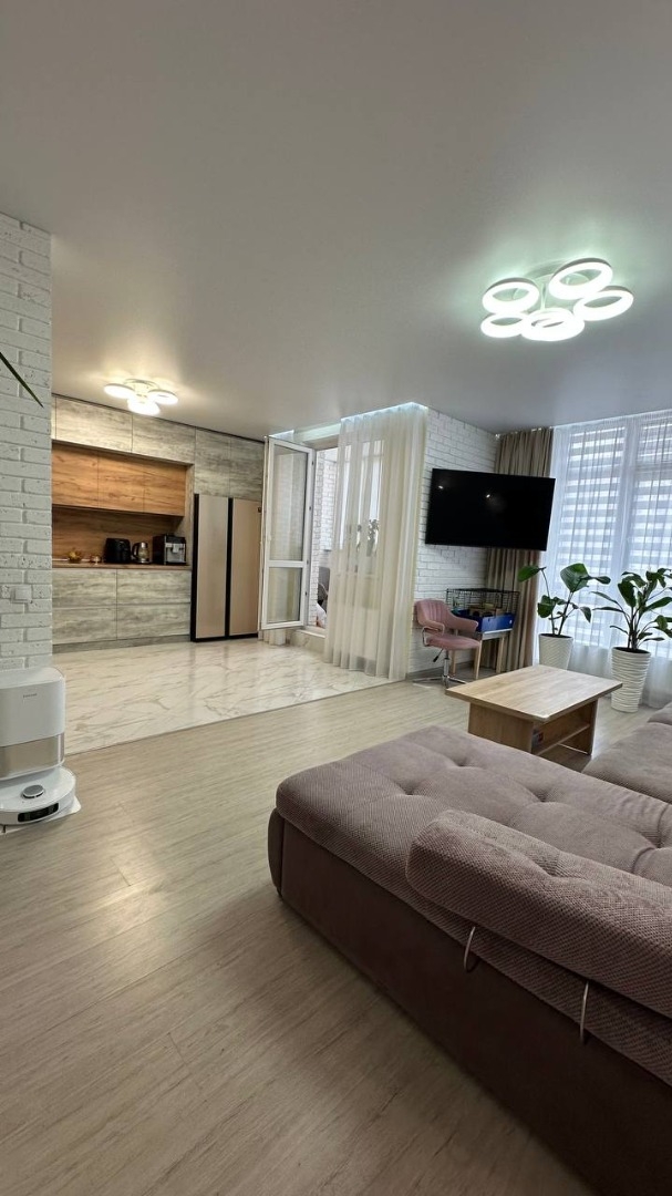 продажа трехкомнатной квартиры номер A-174825 в Суворовском районе, фото номер 10